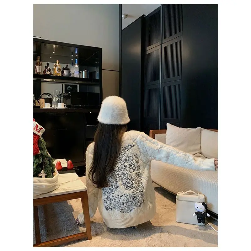Elegant Embroidered Stand Collar Sweater Coat Women's Loose Long Sleeves Knitted Top Winter New Design Heavy Industry Cardigan - Image 5